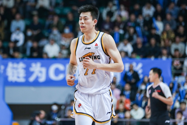  復出還要找狀態(tài)！張鎮(zhèn)麟半場6中1僅拿2分1板4助1斷